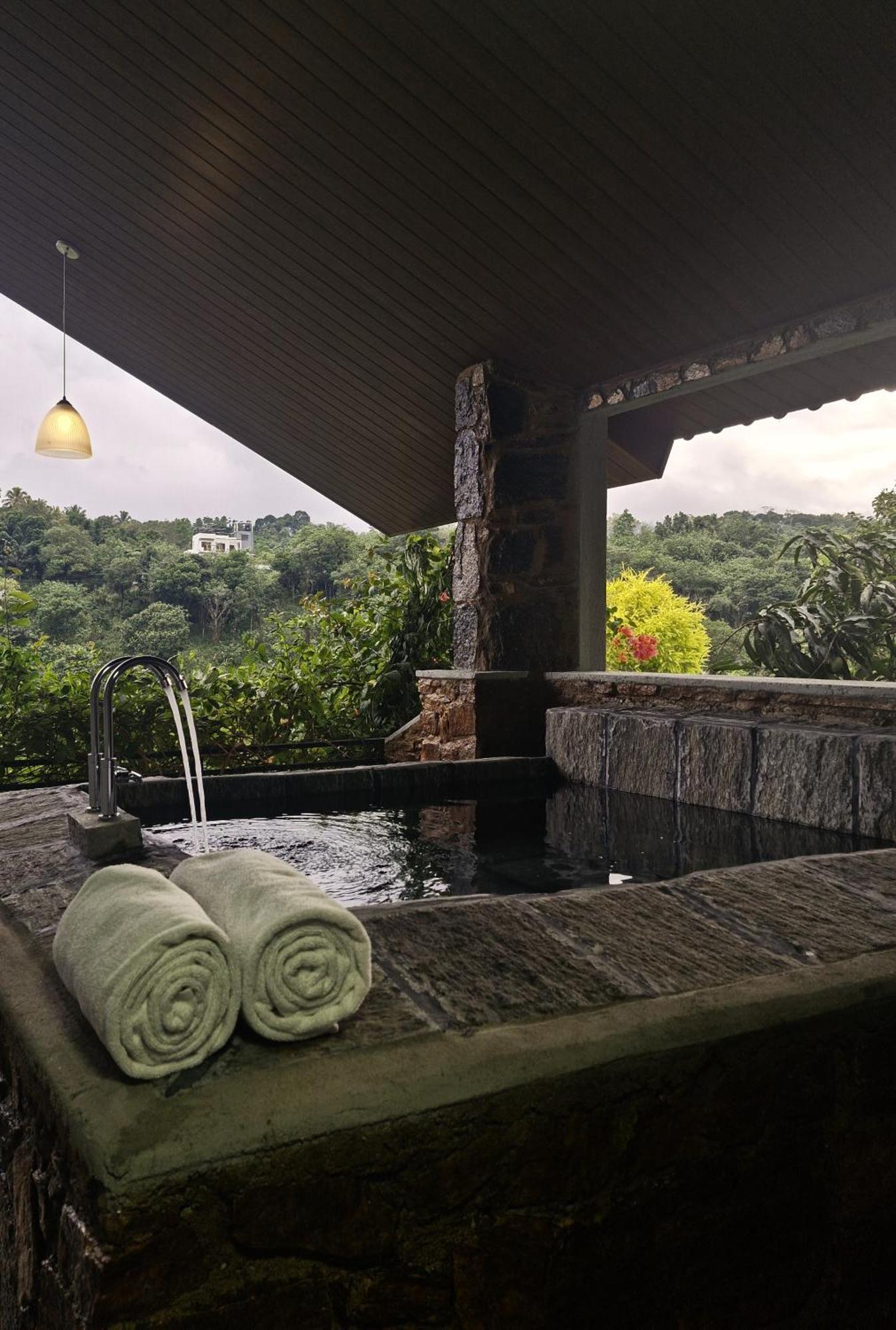 Kandy Victoria Eco Resort Esterno foto